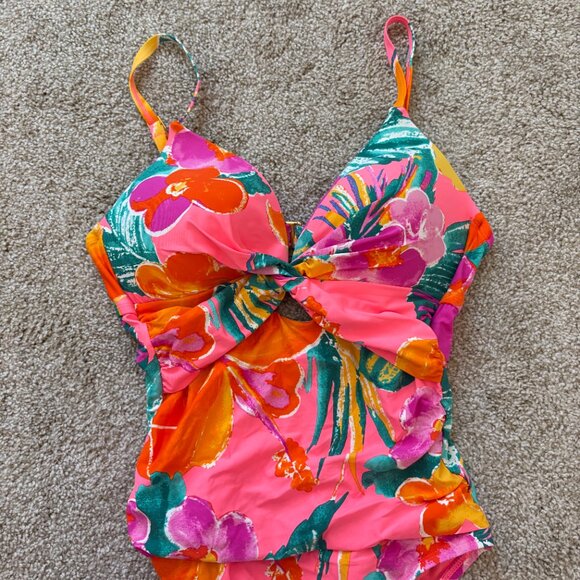 La Blanca Bright Pink One-Piece Swimsuit – Size 6 - Picture 2 of 5